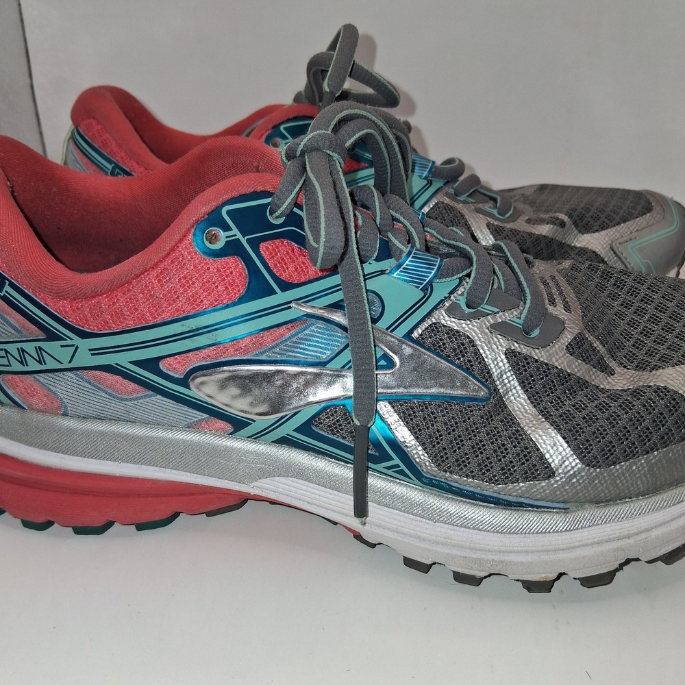 Brooks Ravenna 7 Womens Size 6.5 Running Shoes Silver/Pink Sneakers Low Top